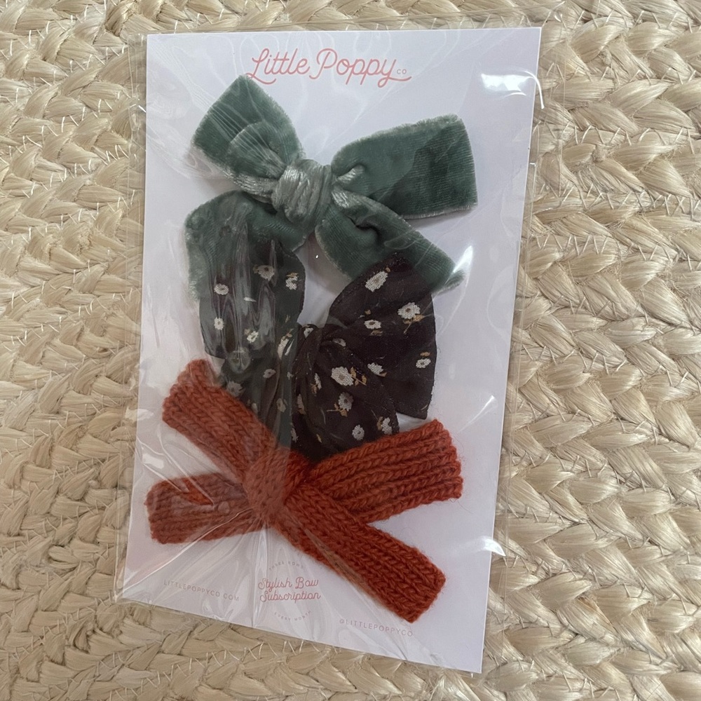 New Little poppy co original bows set 2020 Sept floral blue sweater knit velvet